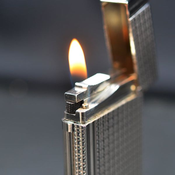 Bật lửa ST Dupont vàng ô vuông D109