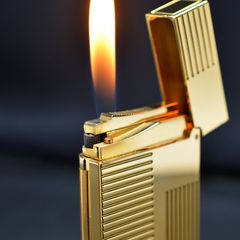 Bật lửa ST Dupont khắc chìm vạch ngang dọc D218