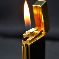 Dupont sơn mài đen nắp mạ màu D131