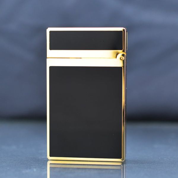 Bật lửa Dupont sơn mài hình hổ D11