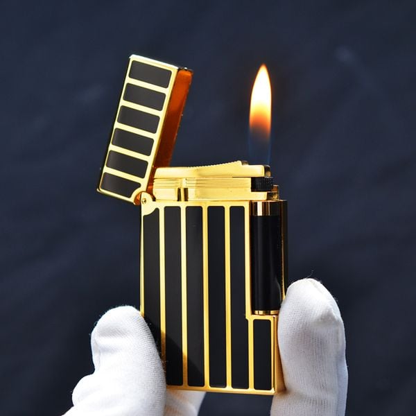 Bật lửa Dupont kẻ dọc sơn mài D84