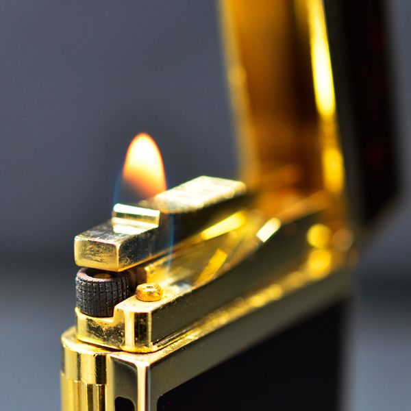 Bật lửa ST Dupont sơn đen pháo hoa D161