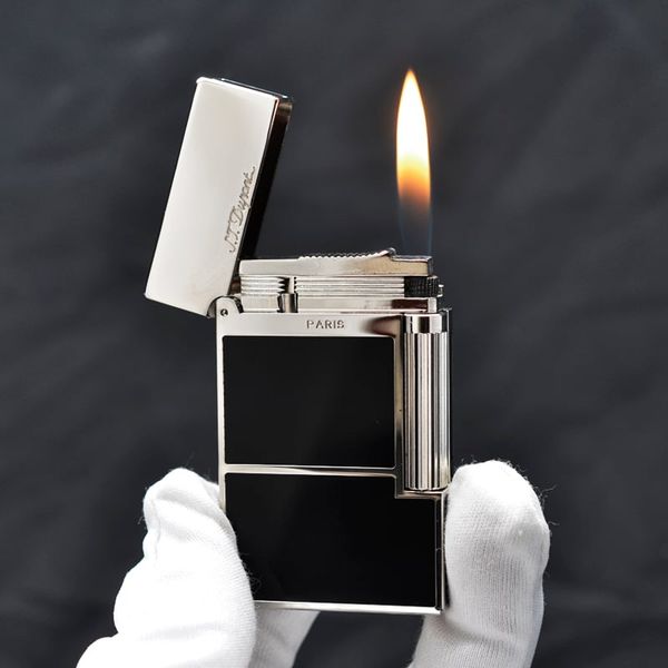 Bật lửa ST Dupont sơn mài đen kẻ viền ngang D152