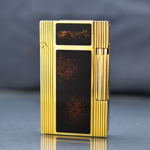 Bật lửa ST Dupont kẻ dọc sơn mài đen D164