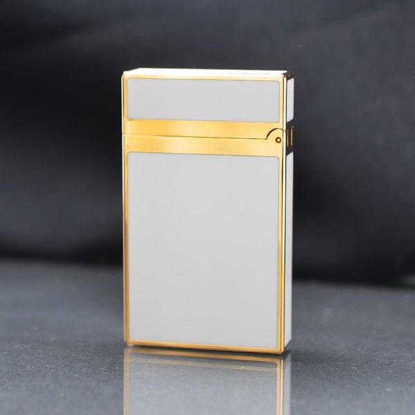 Bật lửa ST Dupont sơn mài trắng viền mạ vàng D135