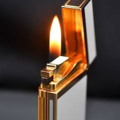 Bật lửa ST Dupont sơn mài trắng viền mạ vàng D135