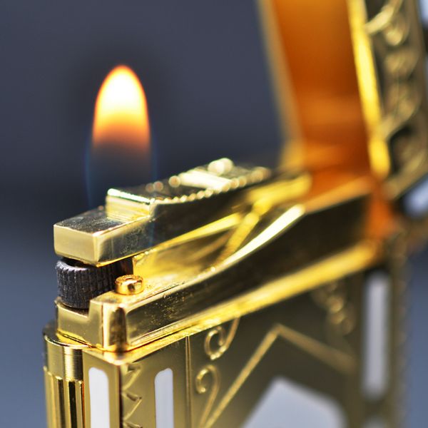 Men trắng viền vàng D82