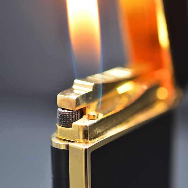 Bật Lửa ST Dupont Sơn Mài Chân Dung D193