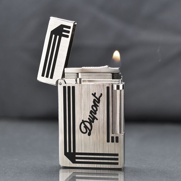 Mẫu bật Dupont sơn chữ Dupont màu vàng D130