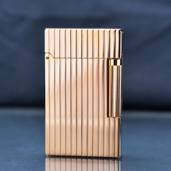 Bật lửa ST Dupont kẻ dọc song song D154