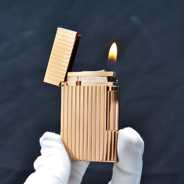 Bật lửa ST Dupont kẻ dọc song song D154