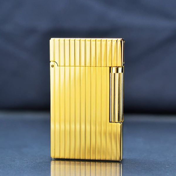 Bật lửa ST Dupont kẻ dọc song song D154