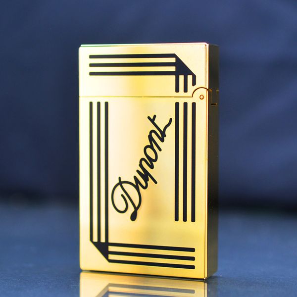 Mẫu bật Dupont sơn chữ Dupont màu vàng D130