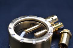 Bật lửa thủ công Đồng nguyên khối bình xăng trong suốt TC09