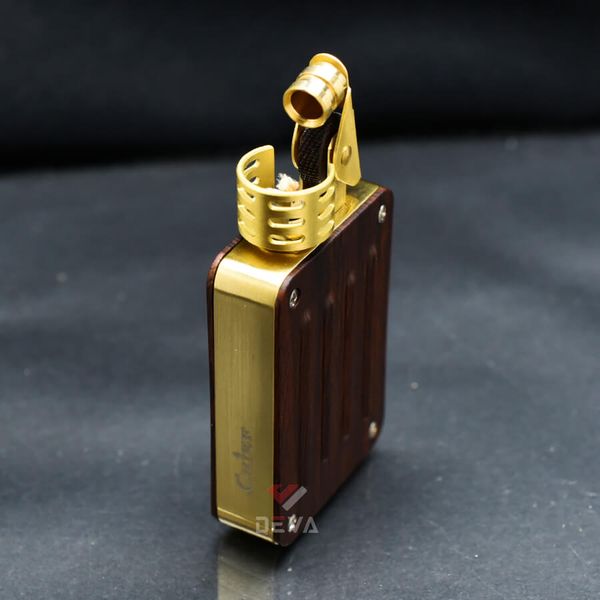 Bật lửa Chief xăng đá kẻ sọc dọc CF302