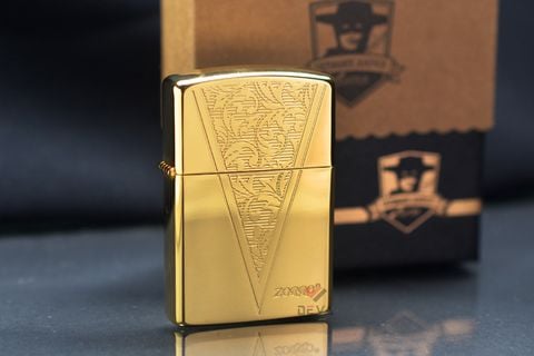Bật lửa chính hãng Zorro chữ V khắc hoa văn Z92097
