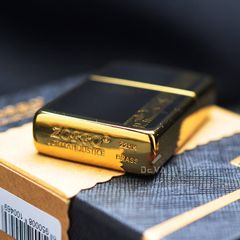 Bật Lửa Xăng Đá Zorro Sơn Mài Dải Hoa Văn Z9610