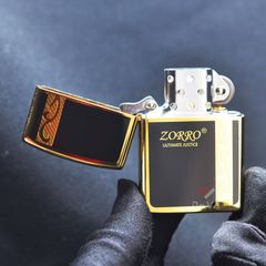 Bật Lửa Xăng Đá Zorro Sơn Mài Dải Hoa Văn Z9610