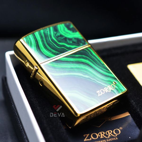 Bật lửa Zorro Sơn Mài Họa Tiết Lông Công Bản Giới Hạn Z91812