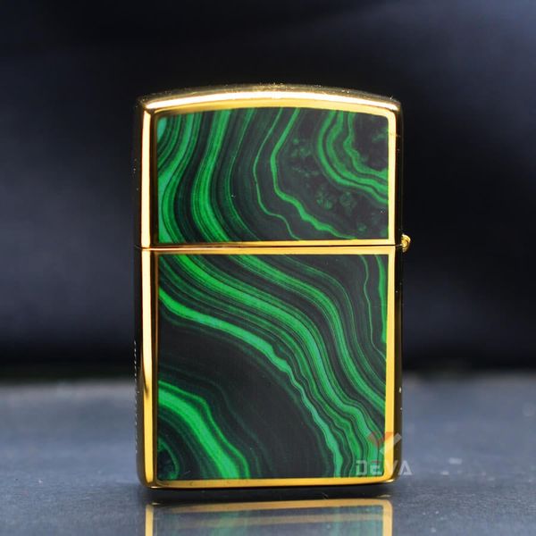 Bật lửa Zorro Sơn Mài Họa Tiết Lông Công Bản Giới Hạn Z91812