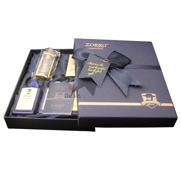 Set bật lửa Zorro và bình xăng 3 màu Z652