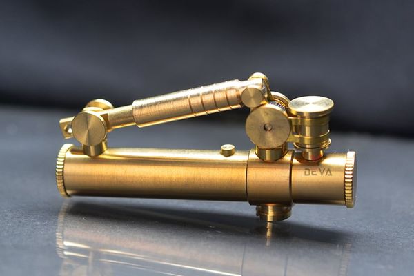 Bật lửa thủ công xăng đá kiểu dáng độc lạ TC18