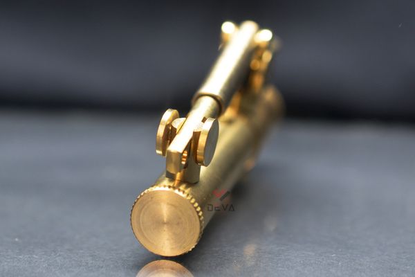 Bật lửa thủ công xăng đá kiểu dáng độc lạ TC18