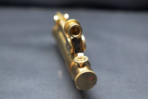 Bật lửa thủ công xăng đá kiểu dáng độc lạ TC18