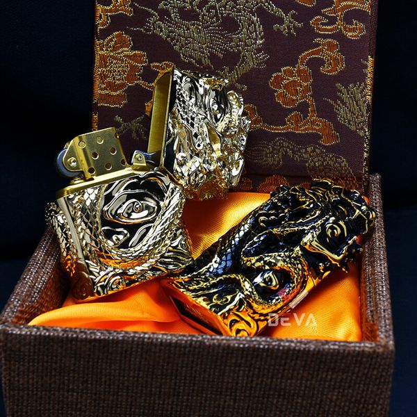 Bật lửa xăng đá Zorro bọc vỏ dày ốp tượng rồng chầu Z-KJ1009