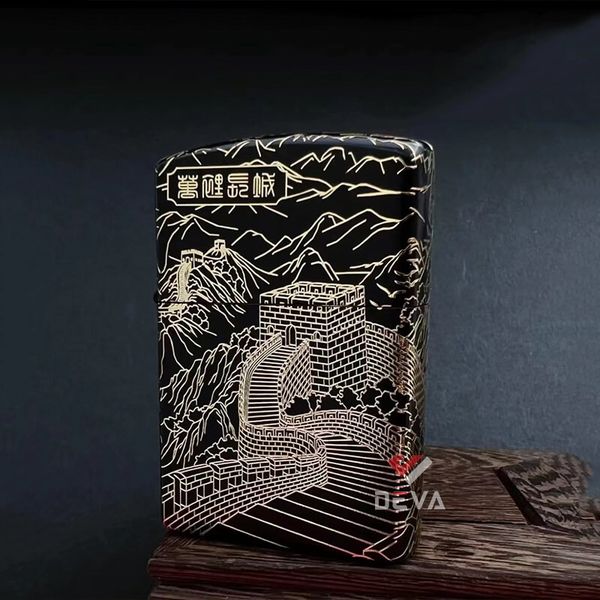 Bật lửa xăng đá Zorro chủ đề Vạn Lý Trường Thành mạ vàng Z2-1076