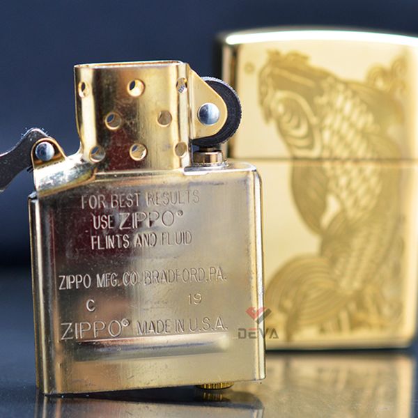 Bật lửa Zippo khắc CNC cá chép Z167