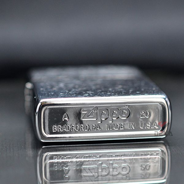 Bật lửa Zippo Mỹ bạc xước Z69