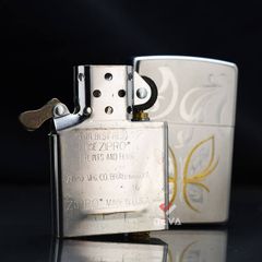 Zippo Satin Khắc Hình Con Bướm Cách Điệu Mạ Vàng Z62