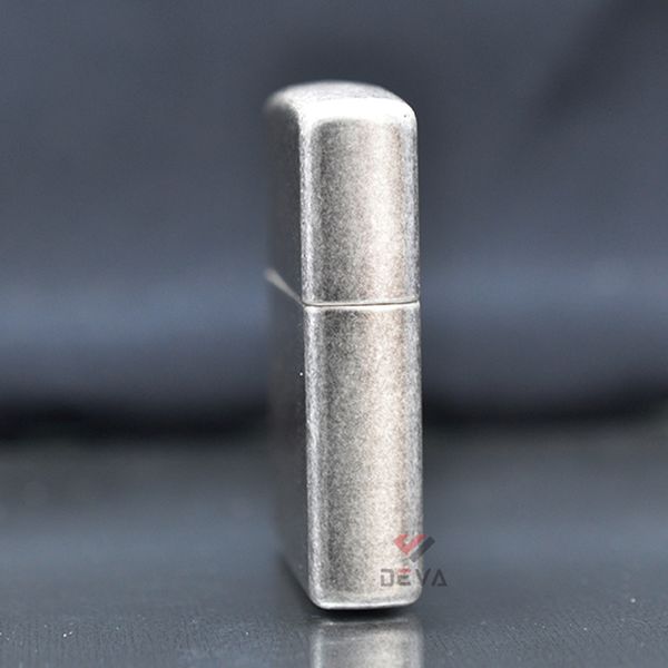 Bật lửa Zippo Mỹ màu bạc cổ ZT30