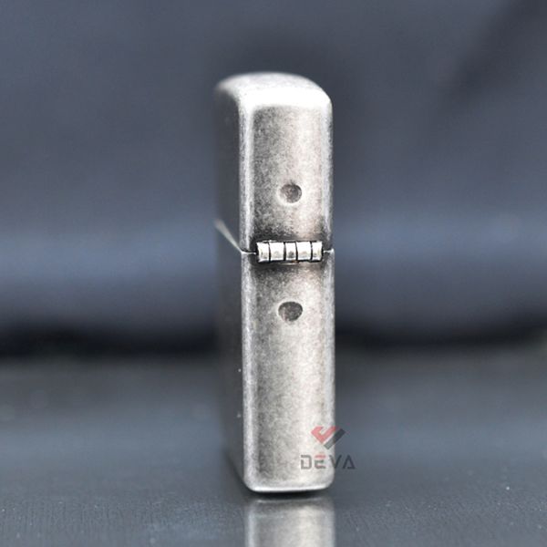 Bật lửa Zippo Mỹ màu bạc cổ ZT30