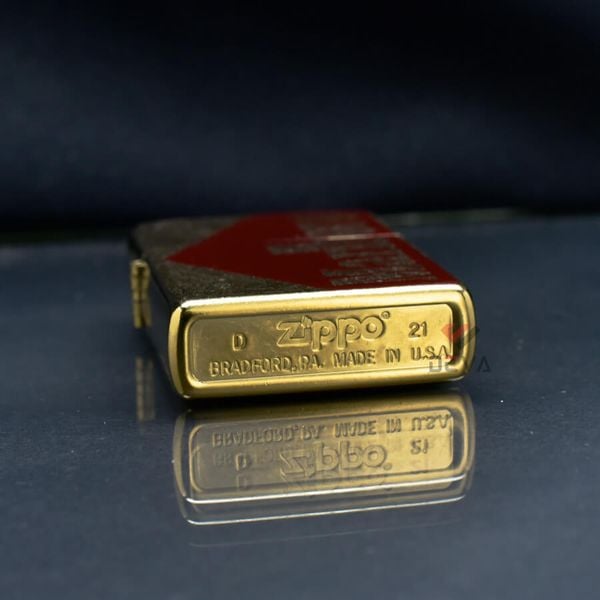 Zippo Vàng Bụi Sơn Chủ Đề Marlboro ZN270
