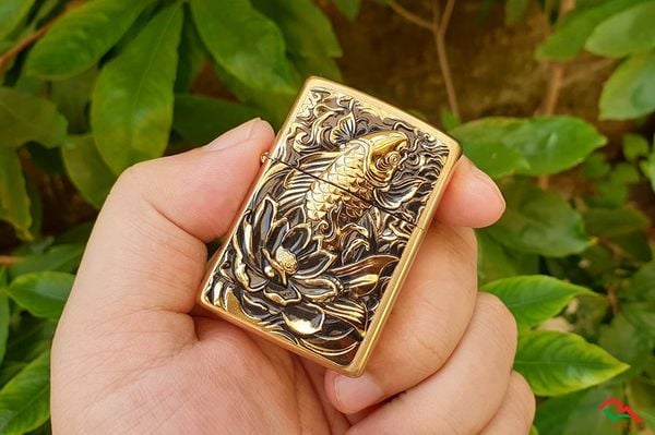 Zippo hoa văn hình cá ZN185