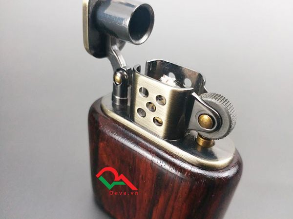 Bật lửa xăng đá Zorro vỏ gỗ Z506-103