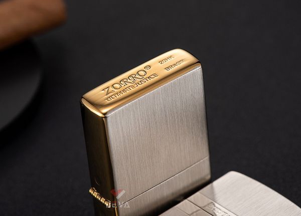 Mẫu bật lửa xăng đá Zorro Z8391