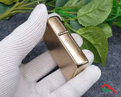 Zippo khắc chìm vàng cổ 1976 C04