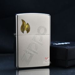 Zippo Satin Khắc Logo Zippo Chéo Và Ngọn Lửa Vàng ZK16