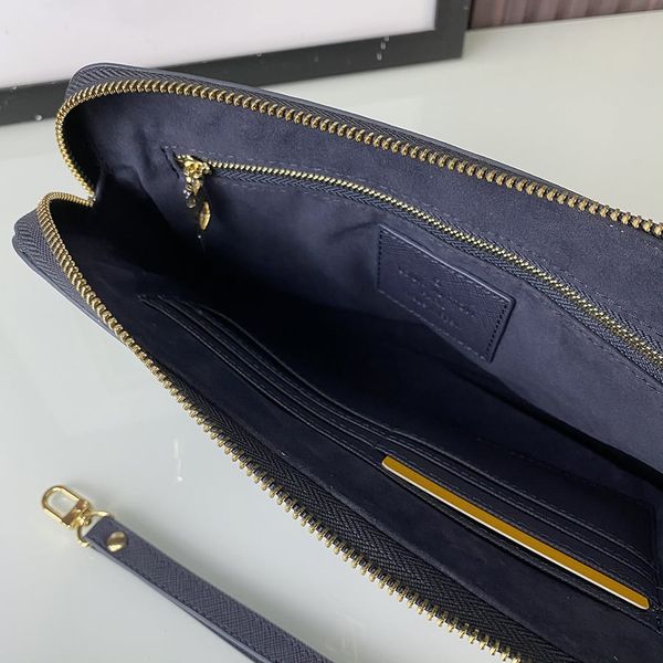 Ví cầm tay nam cao cấp LV35