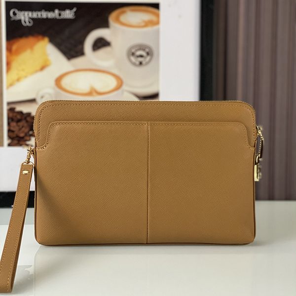 Ví cầm tay nam cao cấp LV35