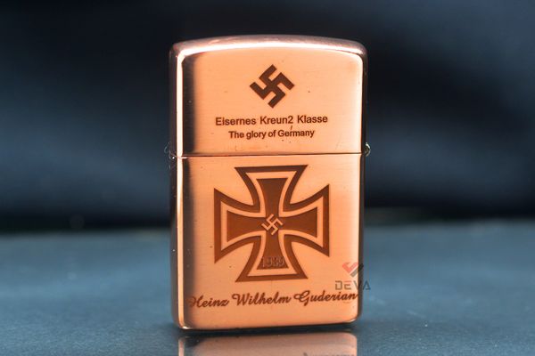 Bật lửa Zorro đồng đỏ khắc biểu tượng Thế Chiến II Đức Z9749