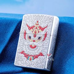 Bật lửa xăng đá Zorro khắc đầu lân may mắn số giới hạn Z91909