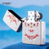 Bật lửa xăng đá Zorro khắc đầu lân may mắn số giới hạn Z91909