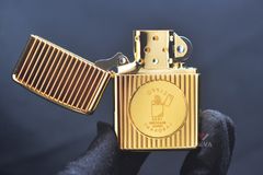Zippo Armor Kỷ Niệm Ngày Sinh Nhà Sáng Lập Zippo Gold Plate Founder's Day Z16 Collectible
