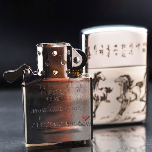 Zippo Bạc Khối Armor Khắc Đàn Ngựa Mã Đáo Thành Công BK79