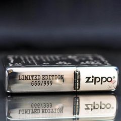 Zippo Bạc Khối Khắc Hình Cha Con Bản Giới Hạn BK27