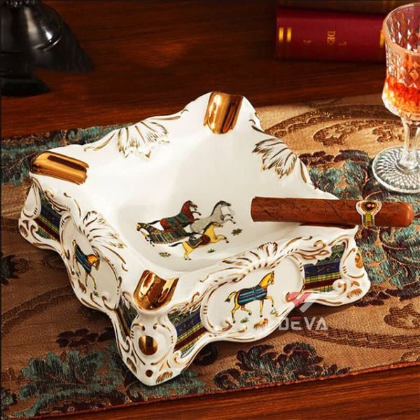 Gạt tàn sứ 4 điếu hoa văn ngựa Lubinski AS 210